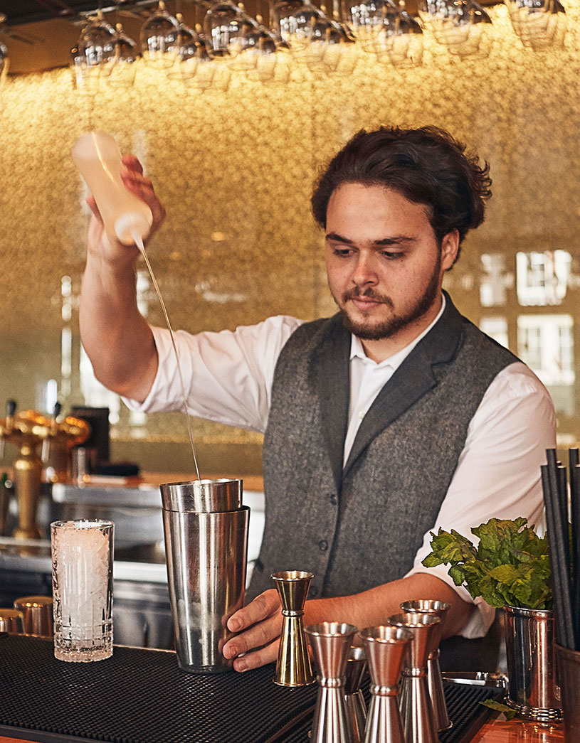 Bar jobs